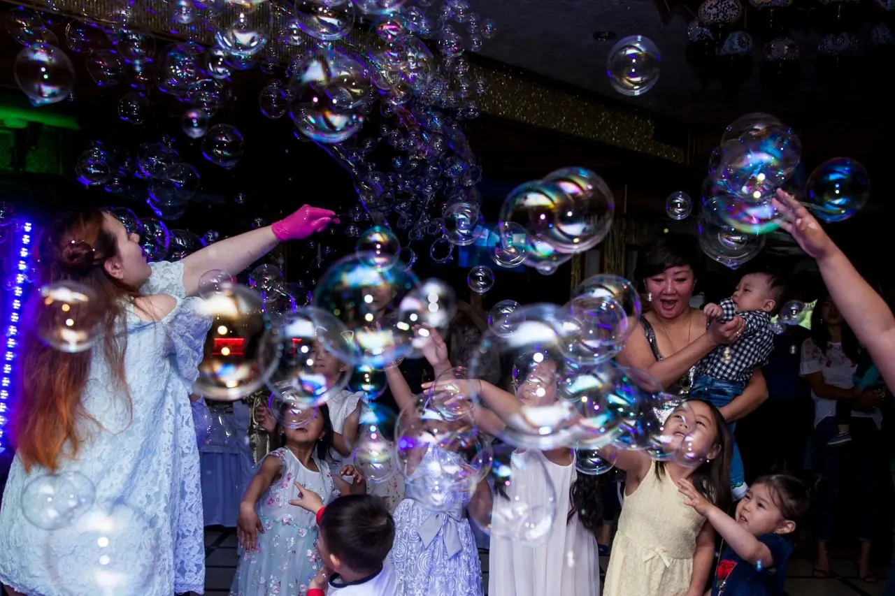 Шоу мыльных пузырей